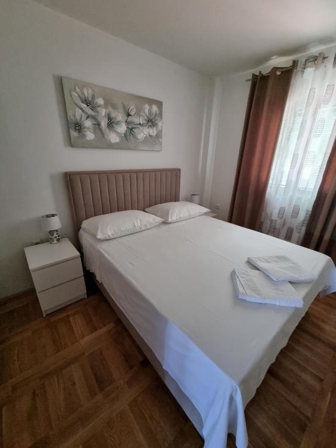 Apartments Ledic Krvavica Esterno foto