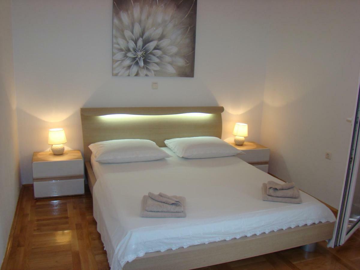 Apartments Ledic Krvavica Esterno foto
